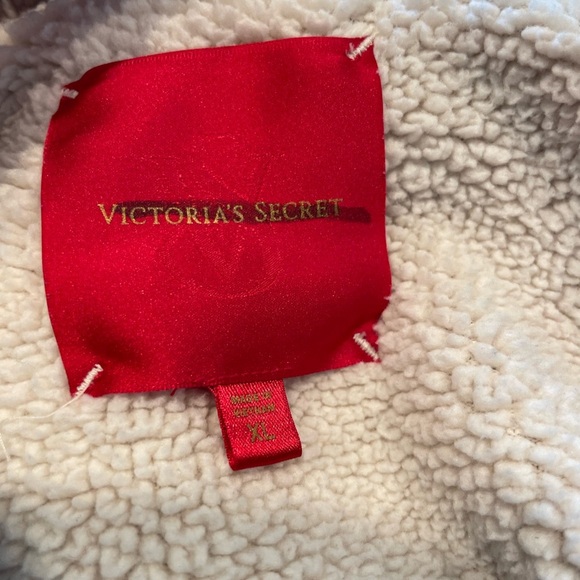 Victoria's Secret Cozy Plush Robe grey with pockets and tie size XL - Picture 6 of 6